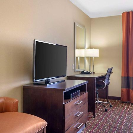 Comfort Inn & Suites Artesia Exterior photo