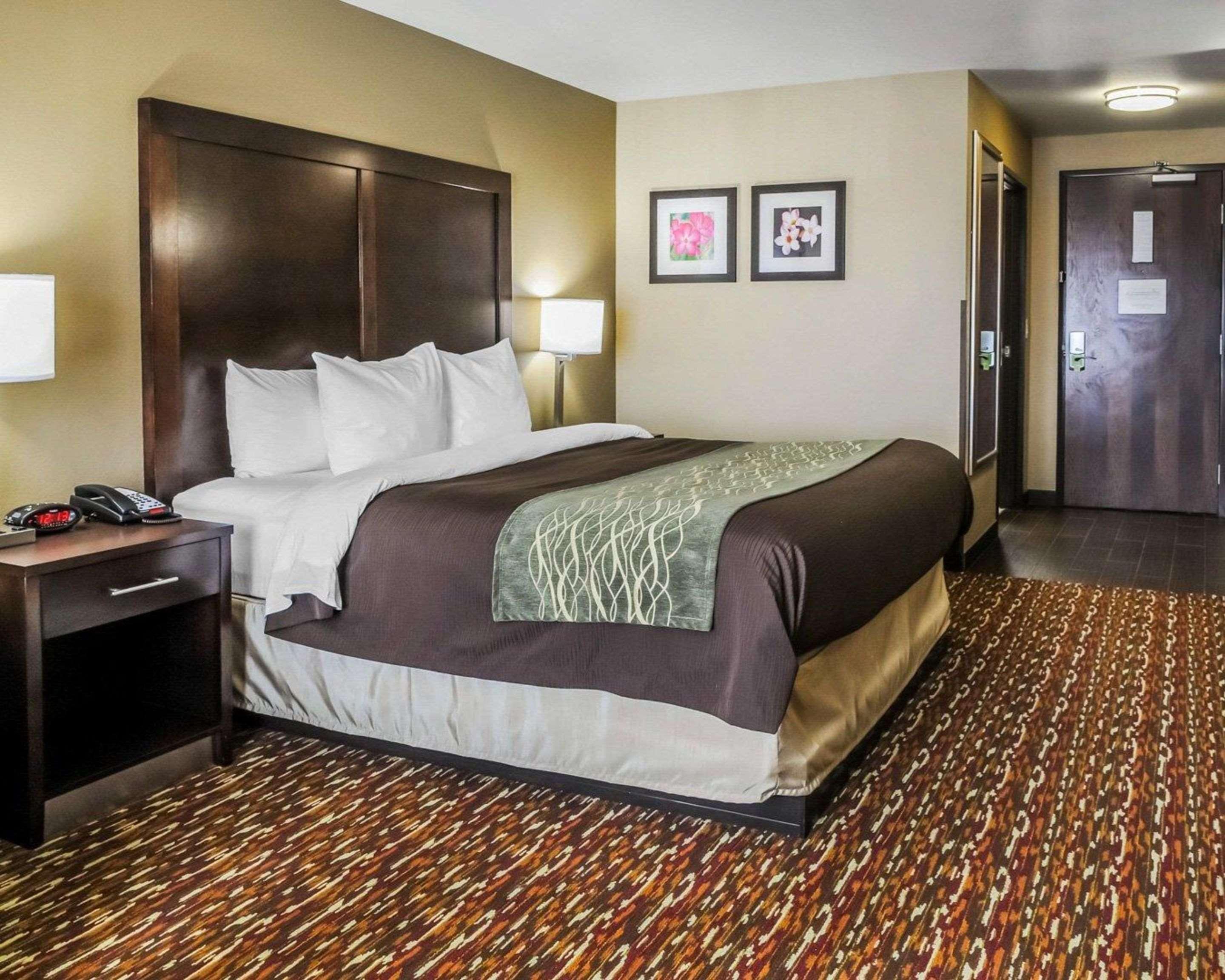 Comfort Inn & Suites Artesia Exterior photo