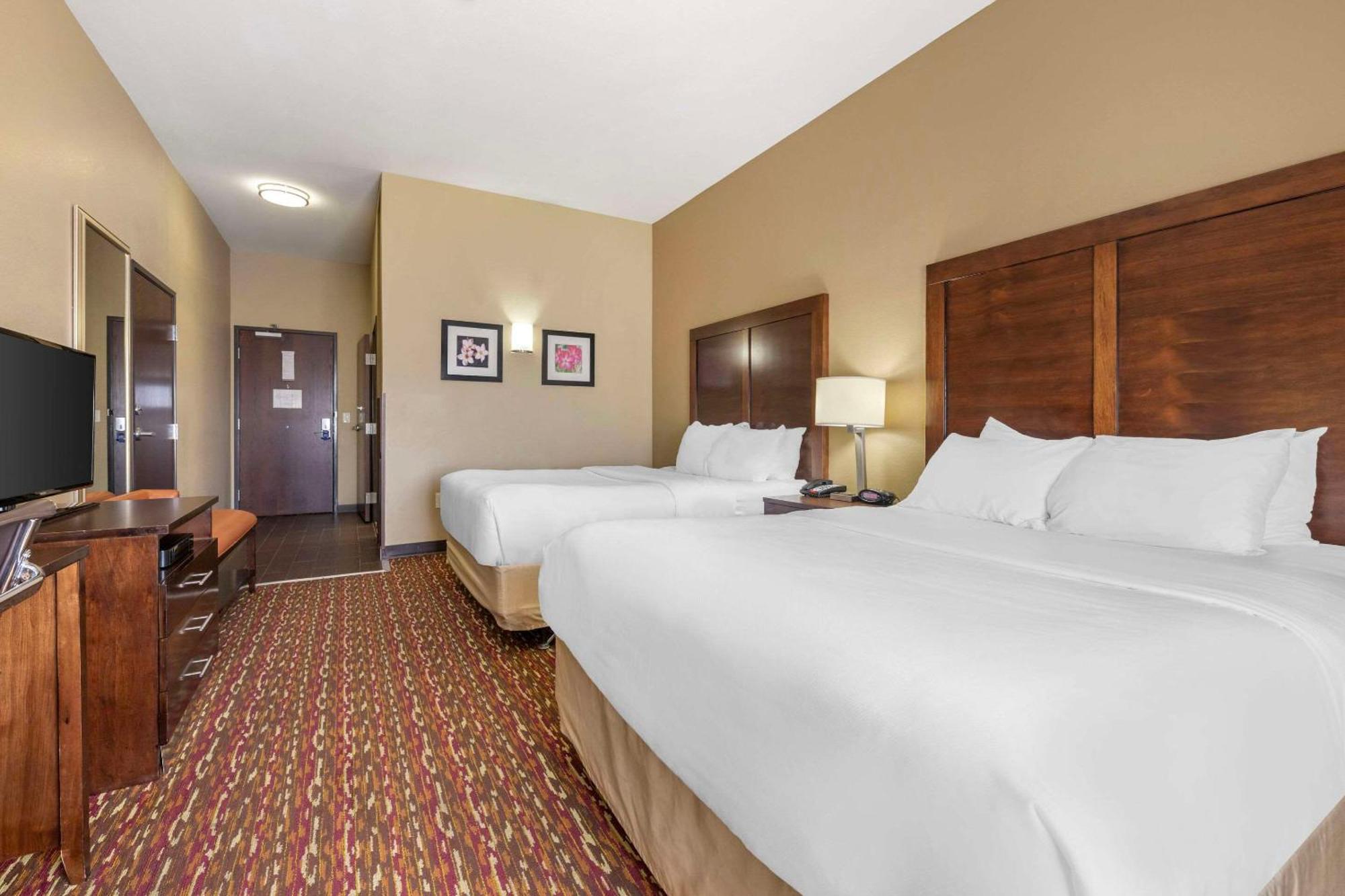 Comfort Inn & Suites Artesia Exterior photo